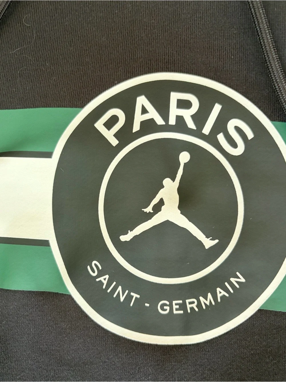 Jordan Men’s Large Paris Saint Germain Black Pullover Hoodie. France. Soccer.